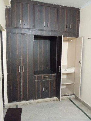 Furnished Amenities in 3 BHK Apartment at Conscient Habitat 102, Sector 102 – for Rent