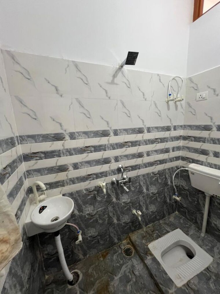 Exterior View, chinhat 2 Bedroom 650 Sq.Ft. Builder Floor In Chinhat Lucknow 10769068