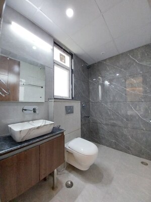 Bathroom in 1 BHK Independent House at Sector 46 – for Rent
