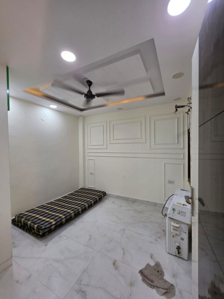 Room, dwarka mor 3 Bedroom 700 Sq.Ft. Builder Floor In Dwarka Mor Delhi 10765554