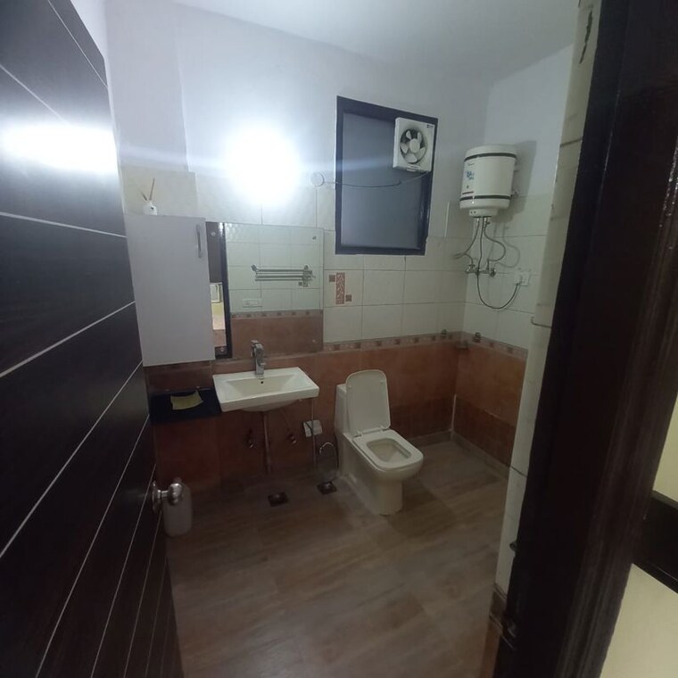 Kitchen, uppal-southend 3 Bedroom 1800 Sq.Ft. Builder Floor In Sector 49 Gurgaon 10769084