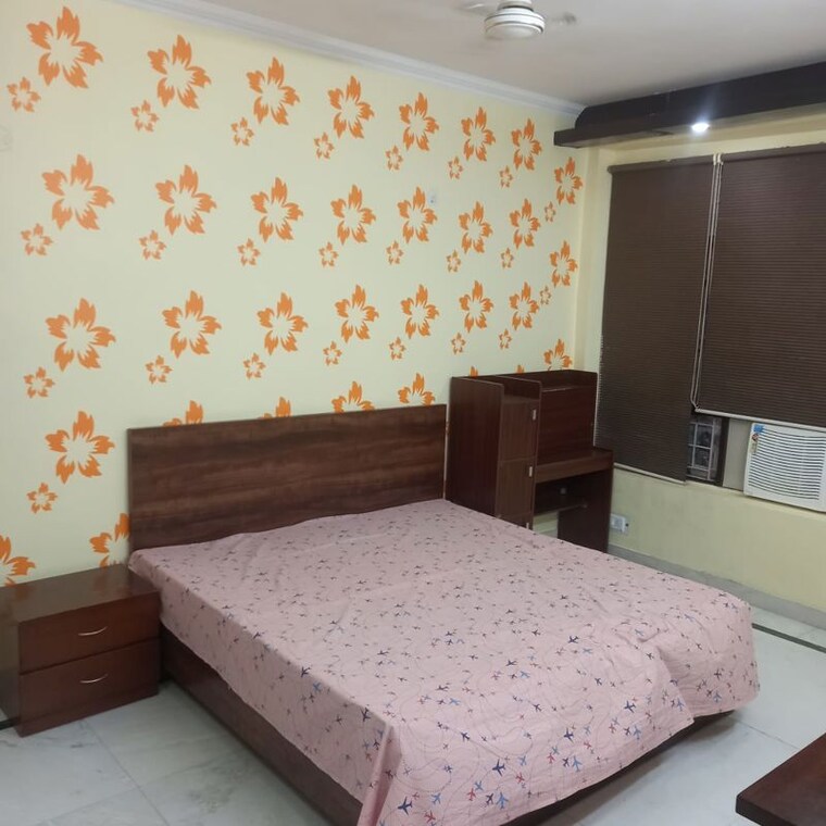 Bedroom, uppal-southend 3 Bedroom 1800 Sq.Ft. Builder Floor In Sector 49 Gurgaon 10769084