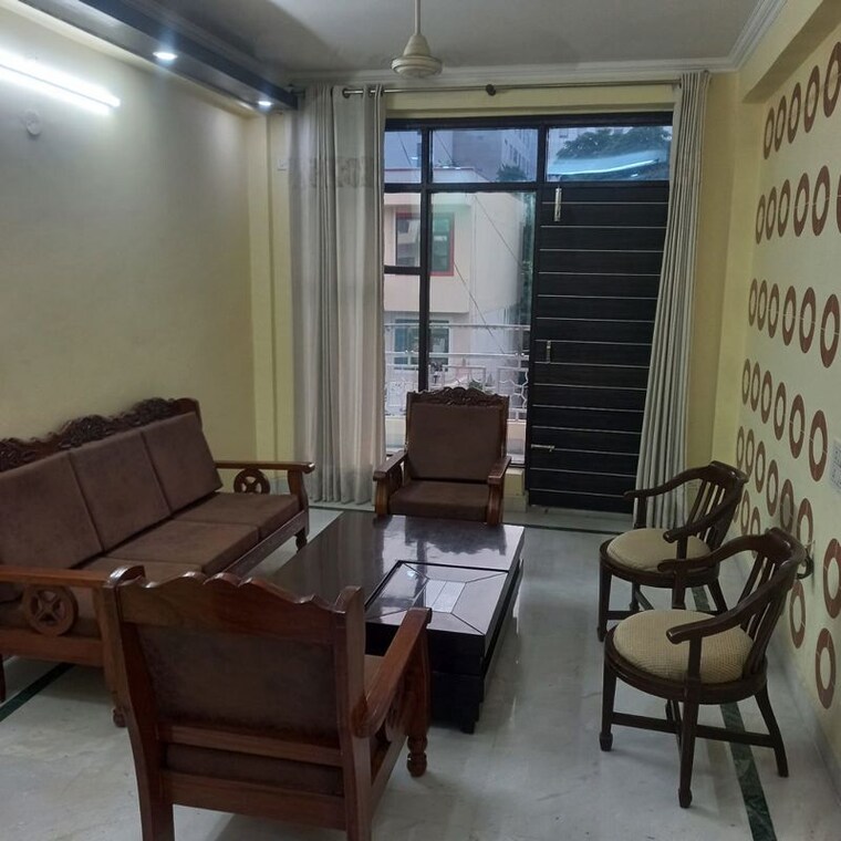 Living Room, uppal-southend 3 Bedroom 1800 Sq.Ft. Builder Floor In Sector 49 Gurgaon 10769084