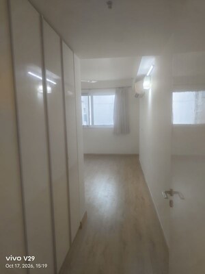 Building Lobby in 3 BHK Apartment at DLF Park Place, Sector 54 – for Sale