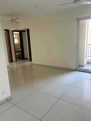 Room in 3 BHK Apartment at Allwin El Spazia, Sanauli – for Rent
