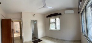 Room in 2 BHK Apartment at Bandra West – for Rent