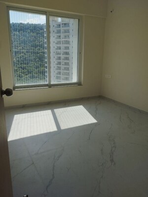Room in 3 BHK Apartment at Kumar Megapolis Mystic, Hinjewadi – for Rent