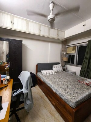 Bedroom in 2 BHK Apartment at Bandra West – for Rent