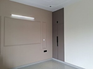 3.5 BHK Builder Floor For Rent in Tulip Mall, Sector 46