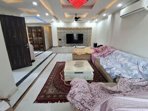 3 BHK Builder Floor For Rent in Uppal Southend, Sector 49