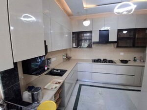 Team Area in 3 BHK Builder Floor at Uppal Southend, Sector 49 – for Rent