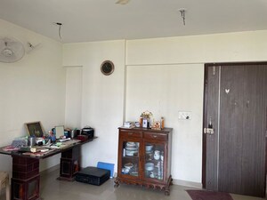 Furnished Amenities in 2 BHK Apartment at Shah Royale, Kharghar – for Rent