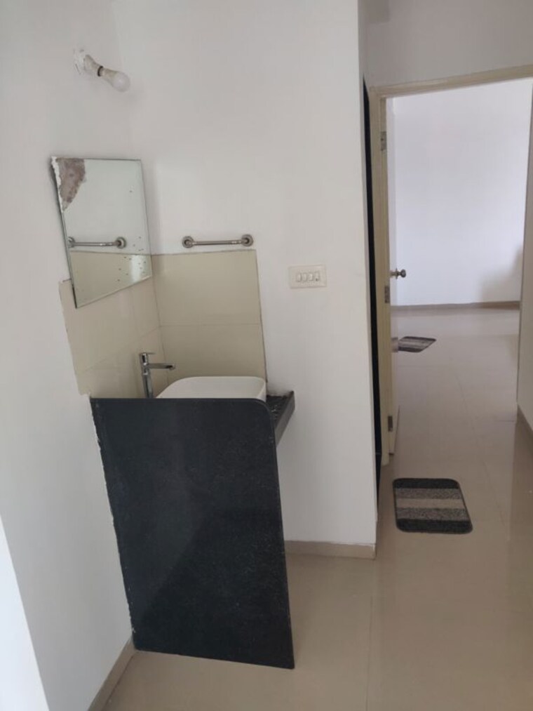 Bathroom, rachana-bella-casa 2 Bedroom 816 Sq.Ft. Apartment In Baner Pune 10769208