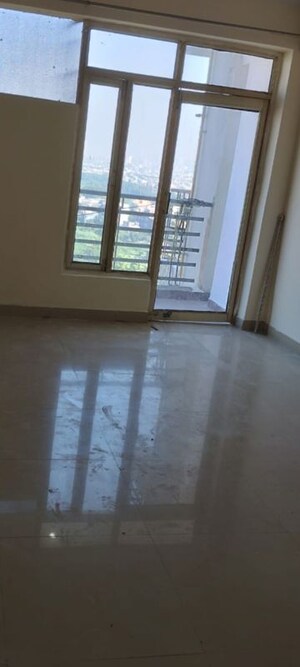 3 BHK Apartment For Rent in Gardenia Glory, Sector 46