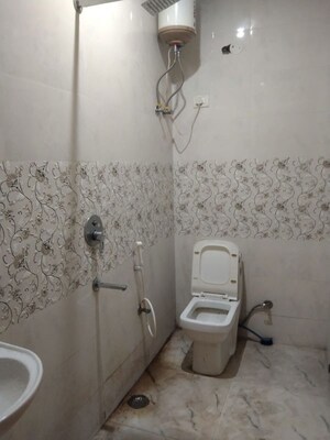 Bathroom in 1 BHK Builder Floor at Neb Sarai – for Rent