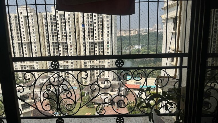  Parking, lake-pleasant 2 Bedroom 910 Sq.Ft. Apartment In Powai Mumbai 10769240