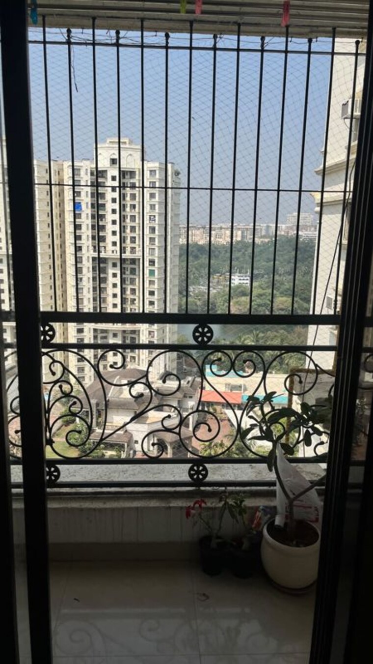 Balcony, lake-pleasant 2 Bedroom 910 Sq.Ft. Apartment In Powai Mumbai 10769240