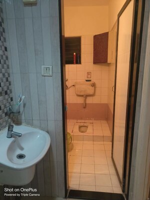 Attached Bathroom in 2 BHK Apartment at Sector 16 Kopar Khairane – for Rent