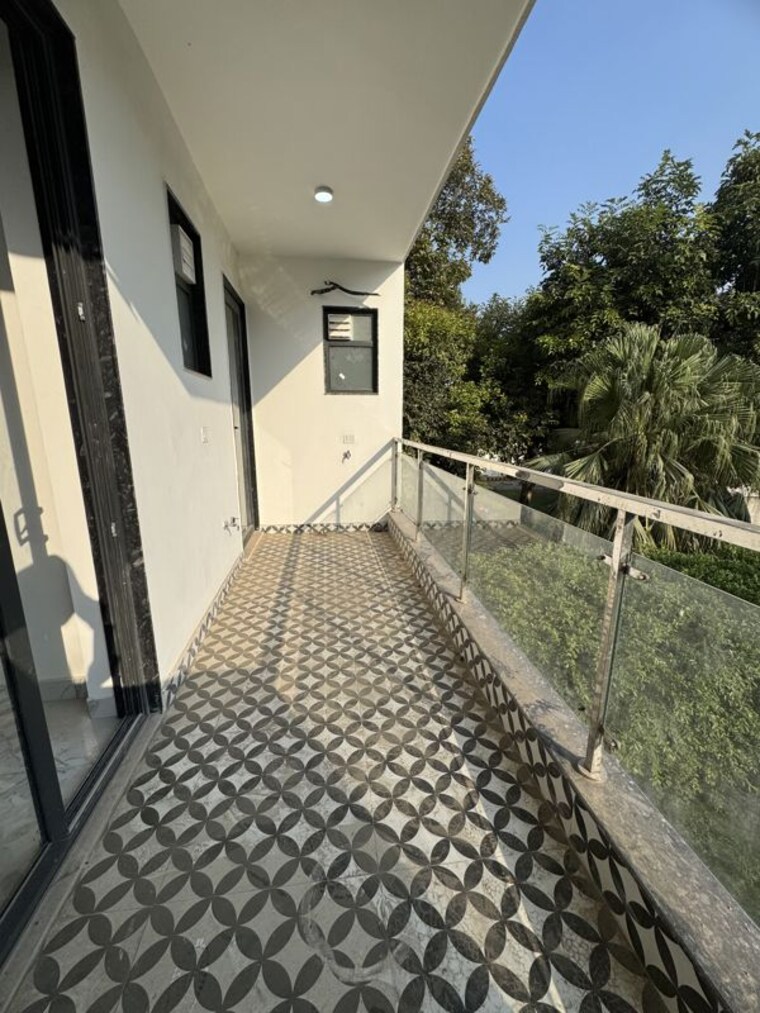 Balcony, chattarpur 3 Bedroom 1500 Sq.Ft. Apartment In Chattarpur Delhi 10769291