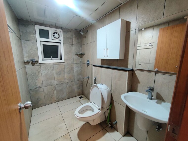 Bathroom, prestige-song-of-the-south 1 Bedroom 644 Sq.Ft. Apartment In Yelenahalli Bangalore 10769024
