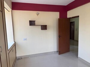 Room in 3 BHK Apartment at Kaggadasapura – for Rent