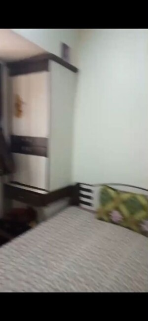 Bedroom in 1 BHK Apartment at Pant Nagar – for Rent