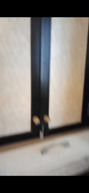 Bedroom in 1 BHK Apartment at Pant Nagar – for Rent