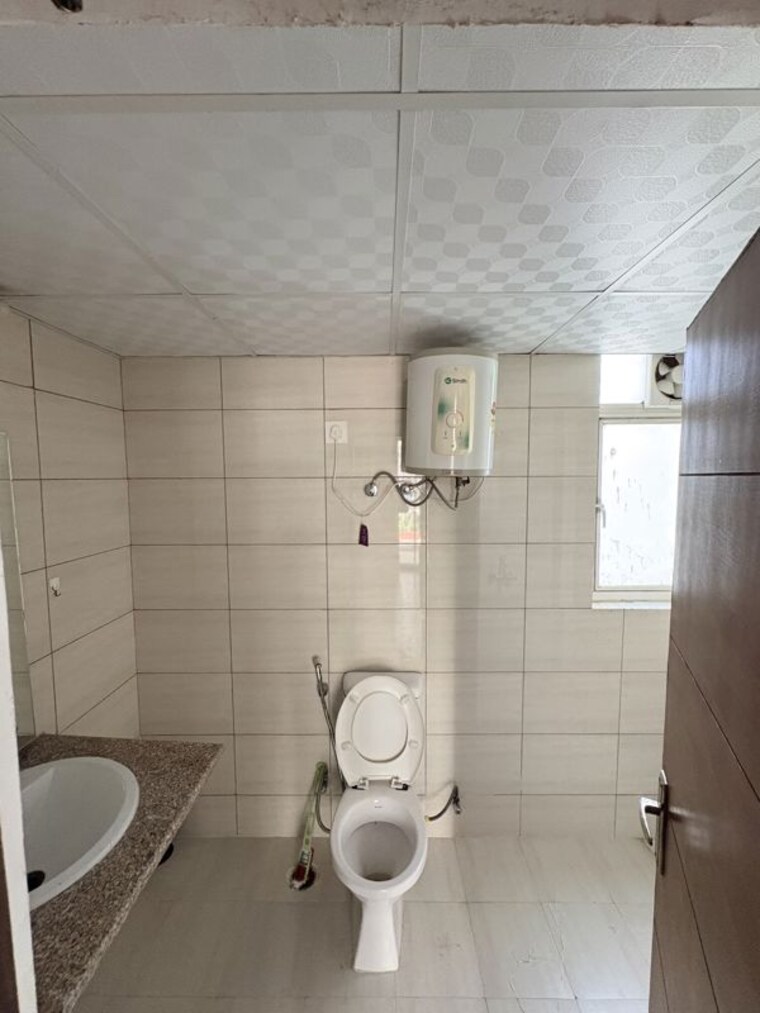 Bathroom, ss-the-coralwood 3 Bedroom 2250 Sq.Ft. Apartment In Sector 84 Gurgaon 10769421