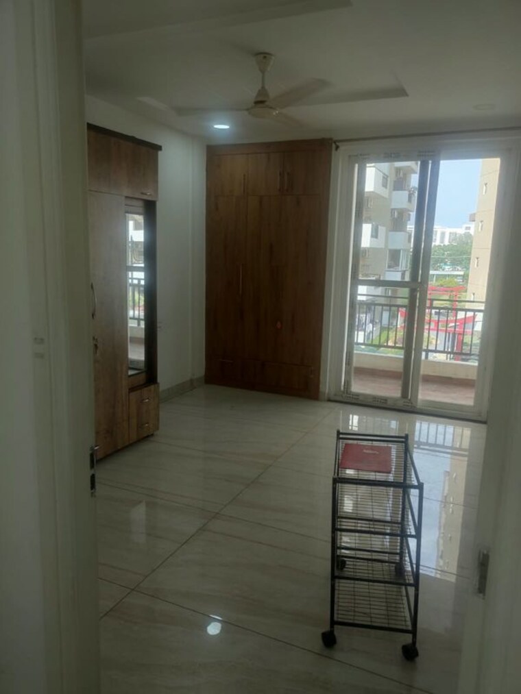 Room, skylar-homes 3 Bedroom 1935 Sq.Ft. Apartment In Patiala Road Zirakpur 10769434