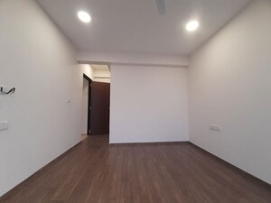 Room in 2 BHK Apartment at Group Satellite Elegance, Goregaon East – for Rent