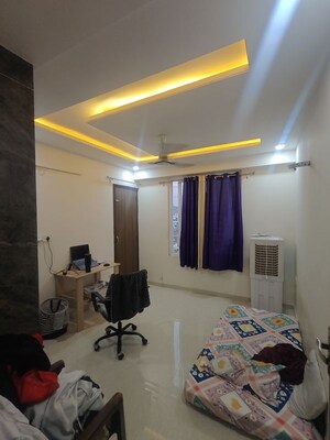 Room in 4 BHK Apartment at Century Eco World I, Narayan Vihar – for Rent