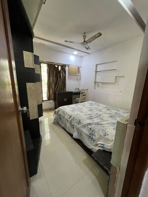 Bedroom in 3 BHK Apartment at Suyog Darshan Apartment, Andheri West – for Rent
