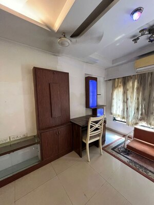 Bedroom in 3 BHK Apartment at Suyog Darshan Apartment, Andheri West – for Rent