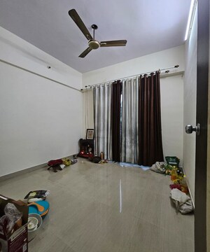 Bedroom in 2 BHK Apartment at Sunshine Willows, Ghansoli – for Rent