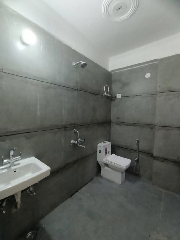 Bathroom, saket 1 Bedroom 580 Sq.Ft. Builder Floor In Saket Delhi 10769488
