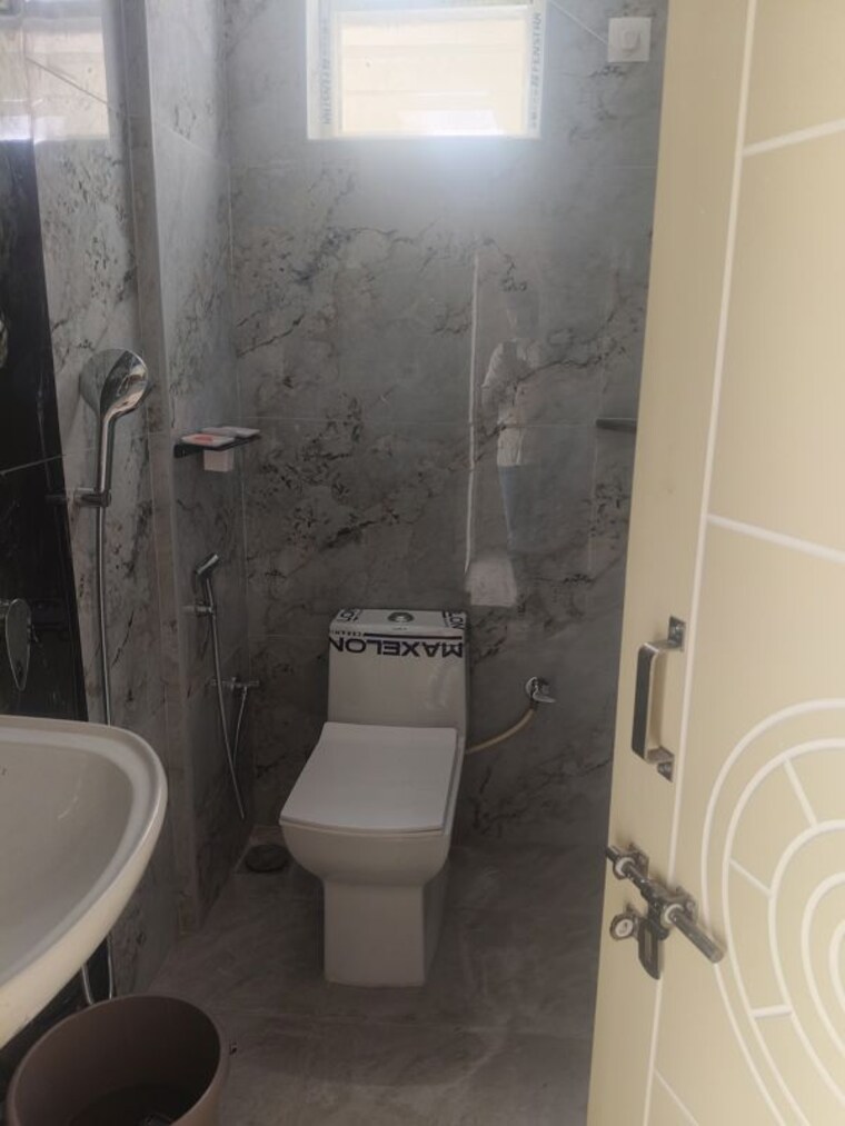 Bathroom, pruchi-residency 1 Bedroom 600 Sq.Ft. Apartment In Panathur Bangalore 10769504