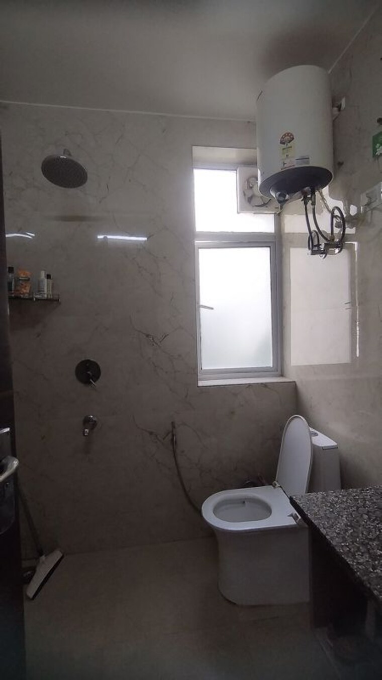 Bathroom, sector 47 1 RK 400 Sq.Ft. Builder Floor In Sector 47 Gurgaon 10724196