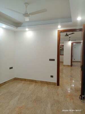 Room in 3 BHK Builder Floor at Vasant Kunj – for Sale