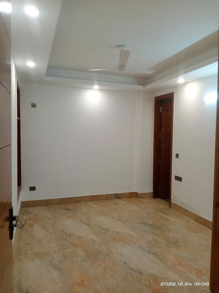 Room, vasant kunj 3 Bedroom 220 Sq.Yd. Builder Floor In Vasant Kunj Delhi 10769510