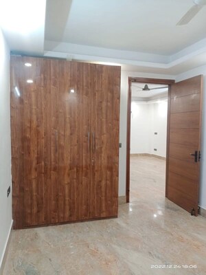 Room in 3 BHK Builder Floor at Vasant Kunj – for Sale