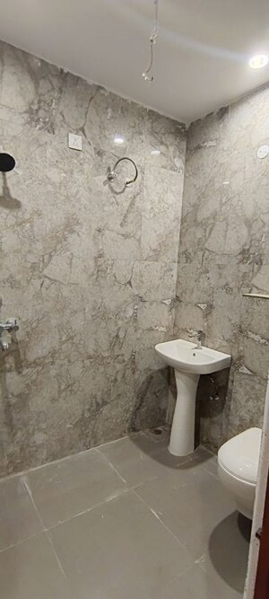 Bathroom in 3 BHK Apartment at KharaR-Kurali Highway – for Rent