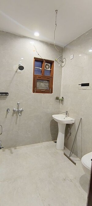 Bathroom in 2 BHK Apartment at KharaR-Kurali Highway – for Rent