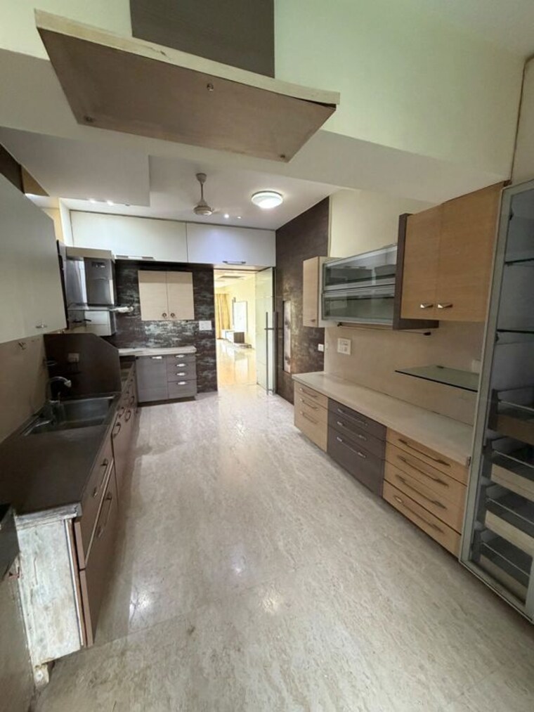 Kitchen, oberoi-realty-sky-heights 3 Bedroom 1800 Sq.Ft. Apartment In Andheri West Mumbai 10769533