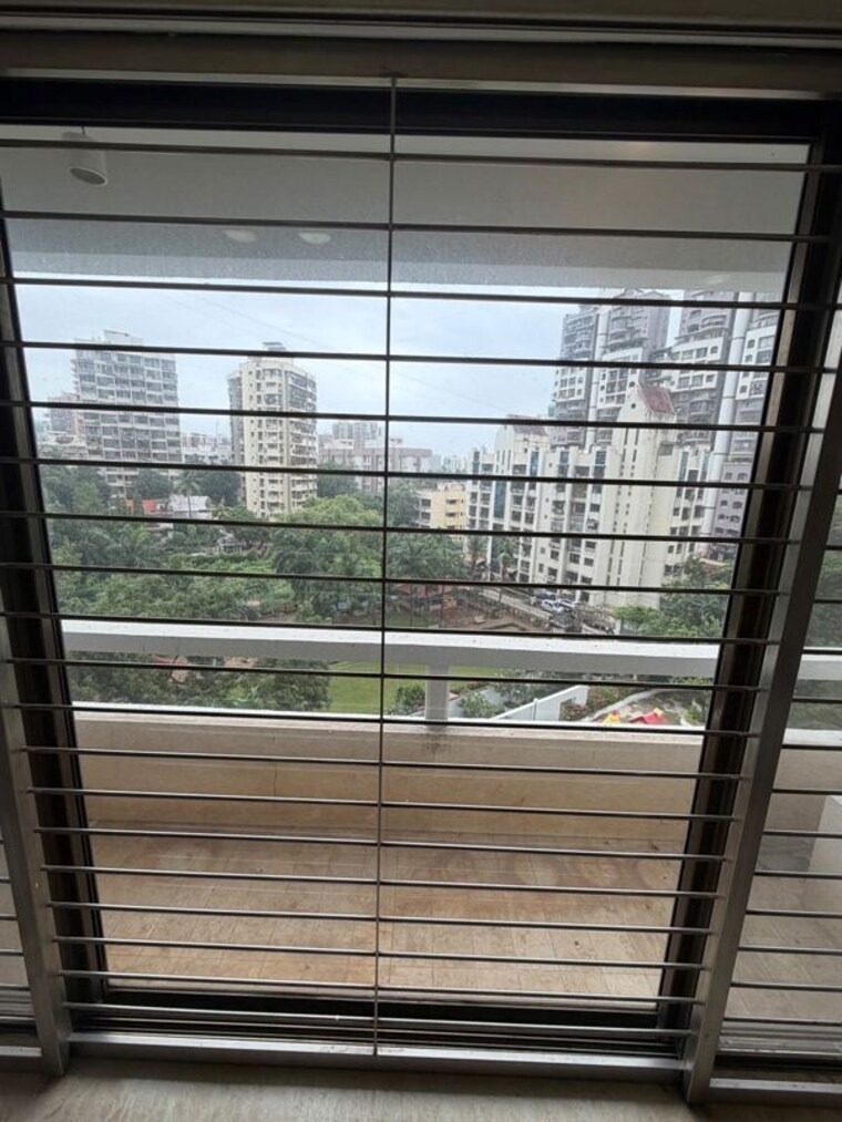 Balcony, oberoi-realty-sky-heights 3 Bedroom 1800 Sq.Ft. Apartment In Andheri West Mumbai 10769533