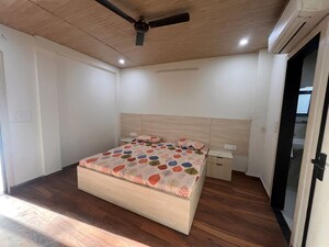 Bedroom in 1 BHK Builder Floor at Sushant Lok I – for Rent