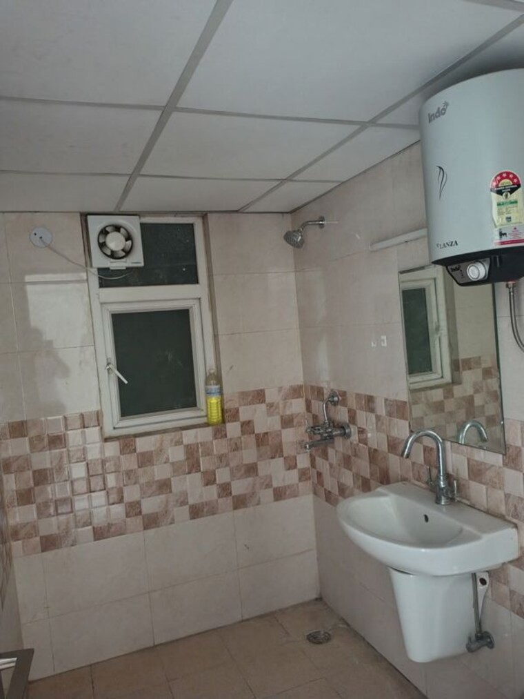 Bathroom, amrapali-centurian-park 2 Bedroom 1055 Sq.Ft. Apartment In Tech Zone 4 Greater Noida Greater Noida 10769562