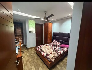 3 BHK Builder Floor For Rent in Sarvapriya Vihar