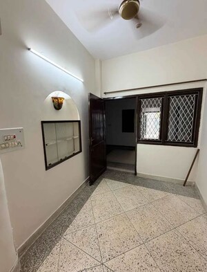 Common Area in 4 BHK Apartment at Sarvodaya Enclave – for Rent