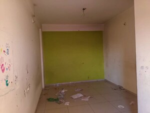 Room in  Apartment at Bhayli – for Sale