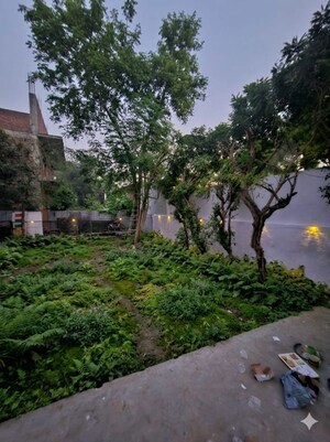 5 BHK Independent House – Garden View at Sector 16 A - for Sale